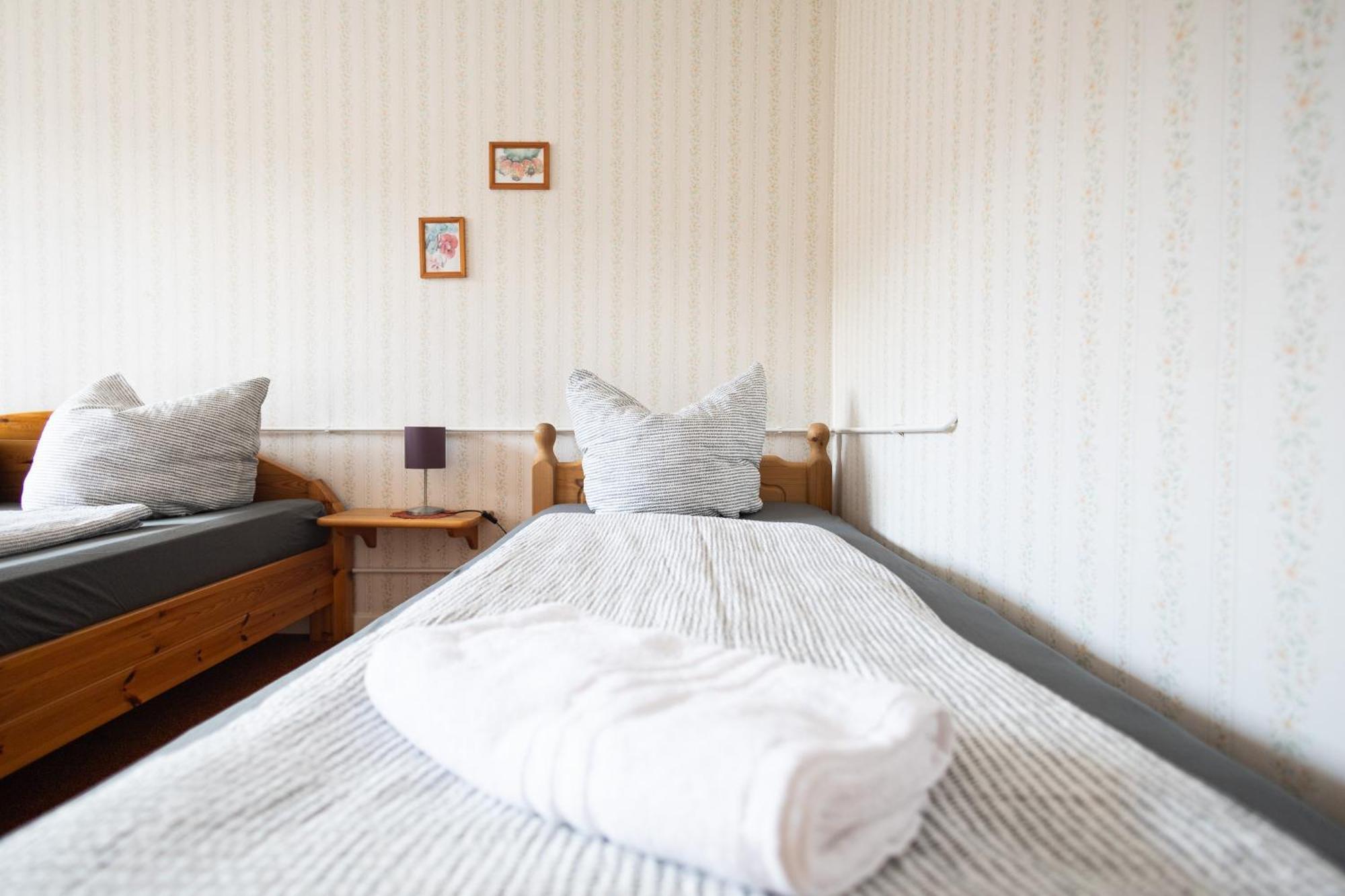 Apartmenthaus Am Waldrand- Kueche - Fruehstueck - Balkon Wildemann Eksteriør bilde